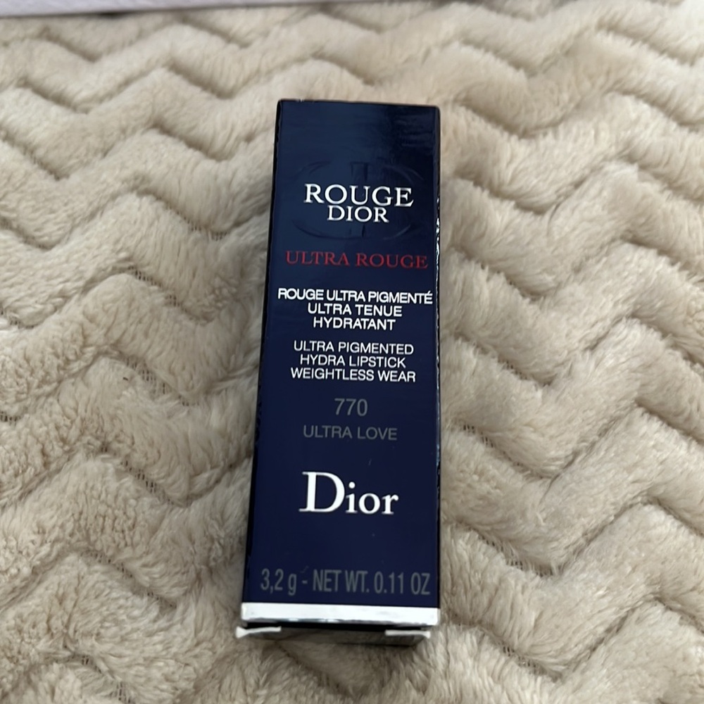 Christian Dior Rouge Lipliner Ultra Rouge Care Liquid & Rouge Lipstick - Picture 3 of 7